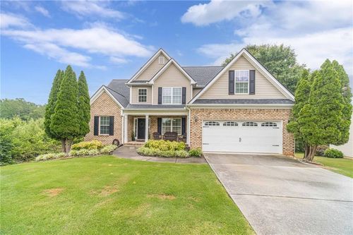 946 Golden Meadows Ln, Loganville, GA, 30052-7246 | Card Image