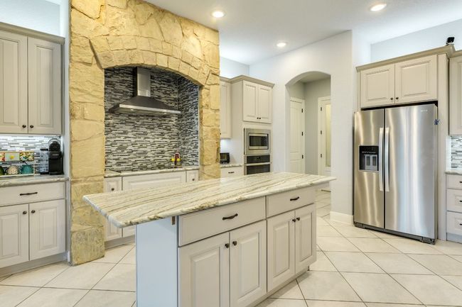 346 Blackbird Dr, House other with 4 bedrooms, 2 bathrooms and 5 parking in Spring Branch TX | Image 15