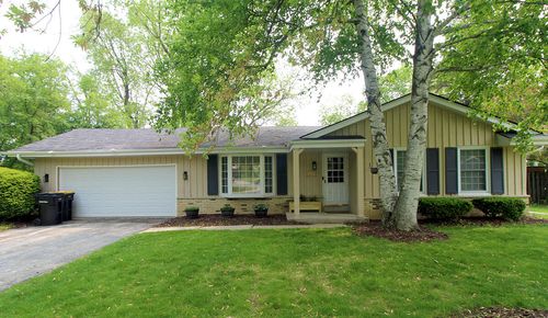 9358 N Fairy Chasm Ln, Brown Deer, WI, 53223-6443 | Card Image