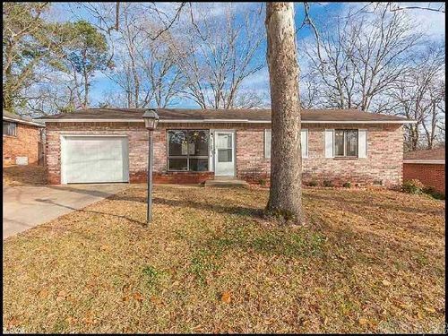 1109 Scenic Way Street, Benton, AR, 72015 | Card Image