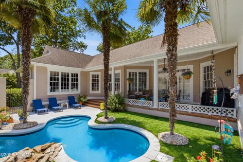 1109 Congressional Ln, Wilmington, NC, 28411-8305 | Card Image