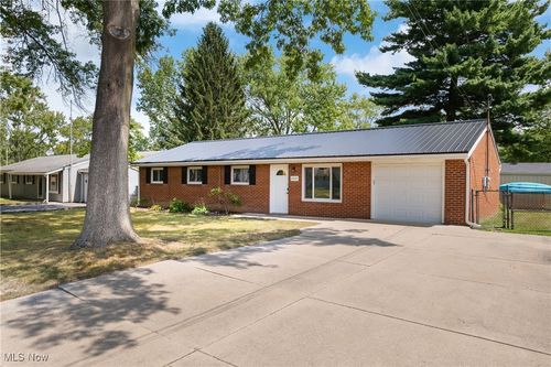3510 Ivanhoe Dr, Kent, OH, 44240-6618 | Card Image