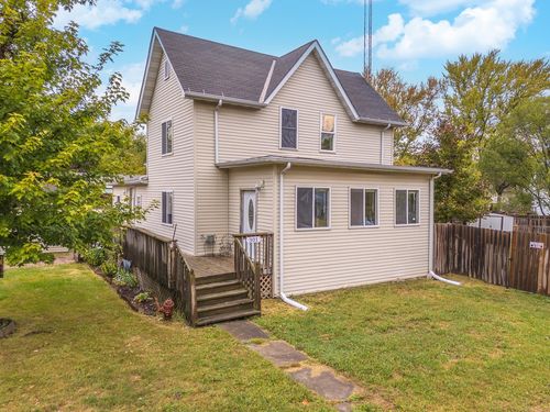 301 Wolf St, Odell, IL, 60460-9417 | Card Image