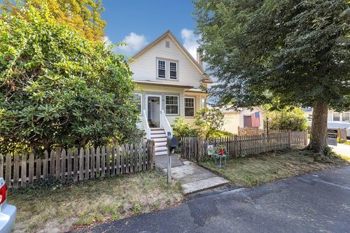 39 Arbor Ln, Dedham, MA, 02026-1419 | Card Image