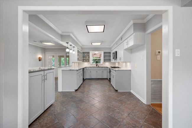 Very nice open kitchen with many updates | Image 10
