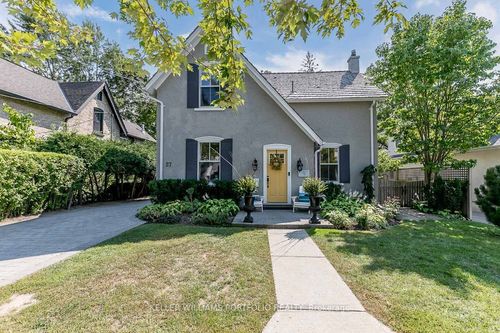 27 Catherine Avenue, Aurora, ON, L4G1K4 | Card Image