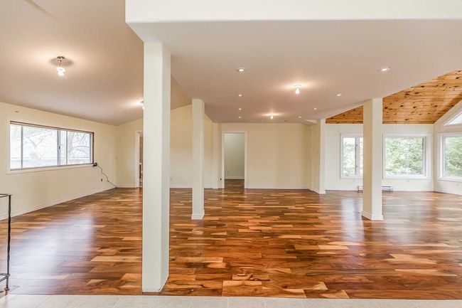 268 River Rd E, House other with 3 bedrooms, 2 bathrooms and 9 parking in Wasaga Beach ON | Image 22