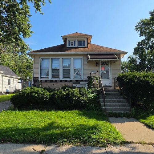2331 Desplaines St, Blue Island, IL, 60406-2947 | Card Image