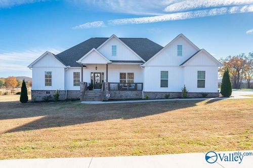 550 Plantation Pointe Rd, Scottsboro, AL, 35768-7173 | Card Image
