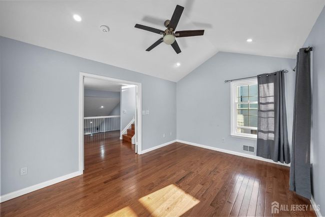 215 Nebula Rd, Townhouse with 3 bedrooms, 4 bathrooms and null parking in Piscataway NJ | Image 24