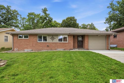 4311 S 46th St, Lincoln, NE, 68516-1124 | Card Image