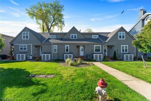 13011 W Lake Rd, Vermilion, OH, 44089-3064 | Card Image