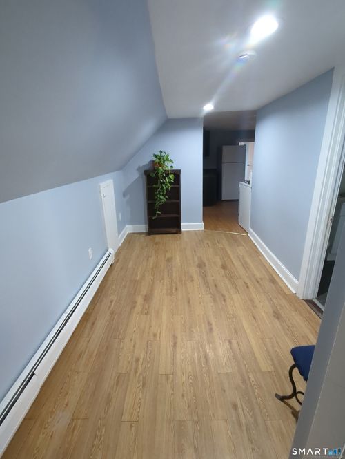 3-fl-633 Arch St, New Britain, CT, 06051-3381 | Card Image