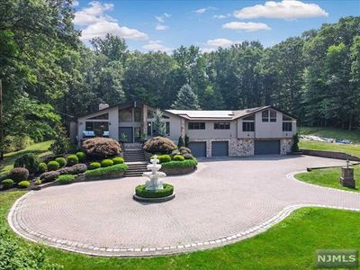 56 Old Mill Road, House other with 6 bedrooms, 5 bathrooms and null parking in Mendham Township NJ | Image 3