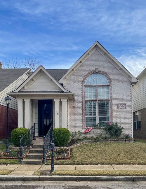 4564 Park Ridge Pkwy, Collierville, TN, 38017-3368 | Card Image