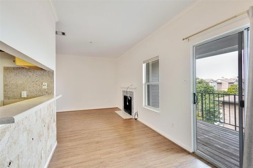 apt-351-12166 Metric Blvd, Austin, TX, 78758-8659 | Card Image