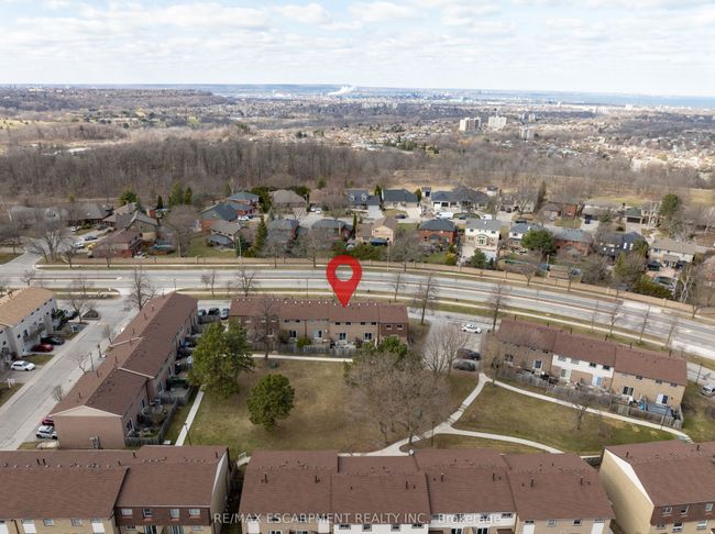 53 - 1115 Paramount Dr, Condo with 3 bedrooms, 2 bathrooms and 1 parking in Stoney Creek ON | Image 36