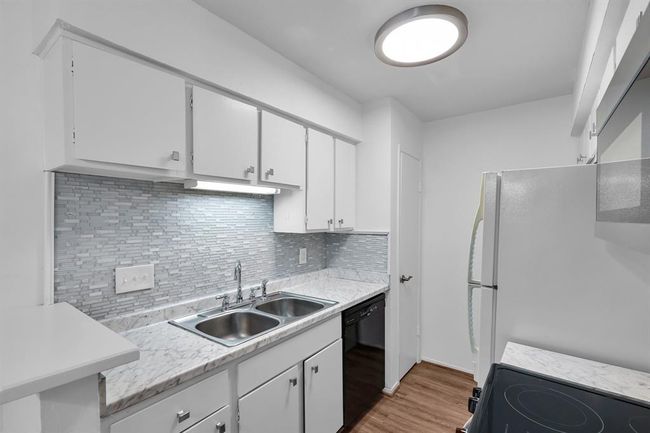 APT-203 - 2100 Wilcrest Dr, Townhouse with 2 bedrooms, 2 bathrooms and null parking in Houston TX | Image 5