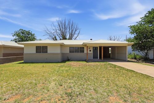 1214 E 18th St, Big Spring, TX, 79720-5812 | Card Image