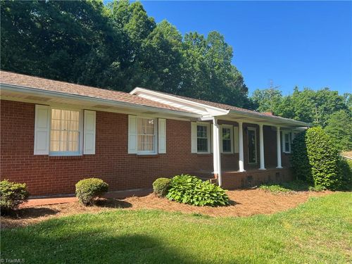 197 Elm St, Mocksville, NC, 27028-2740 | Card Image