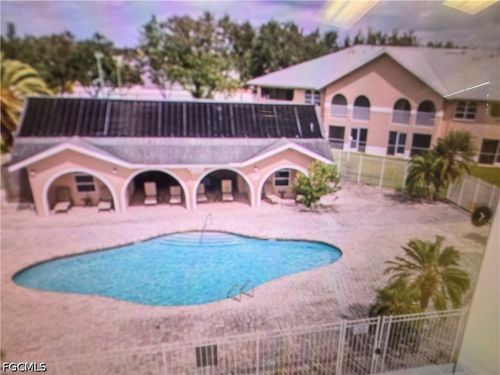 15-28 Cosmopolitan Dr, LEHIGH ACRES, FL, 33936-5977 | Card Image