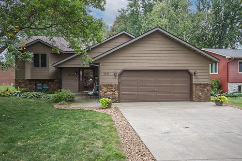 2044 Highview Dr, Sauk Rapids, MN, 56379-2640 | Card Image