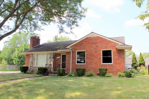 1909 S Trenton Dr, Trenton, MI, 48183-2519 | Card Image