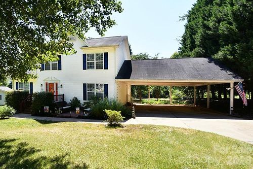 235 Crystal Cir, Mooresville, NC, 28117-9130 | Card Image