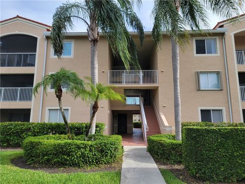 204-1640 N 42nd Cir, Vero Beach, FL, 32967-8120 | Card Image