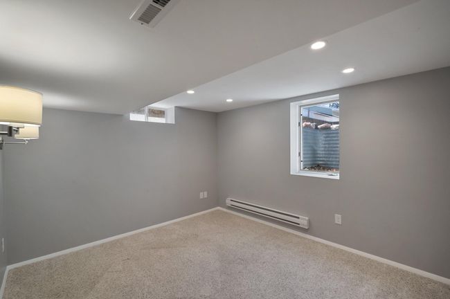 Basement bedroom | Image 17