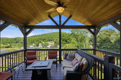 1125 Honeycomb Rd, Grant, AL, 35747-9389 | Card Image