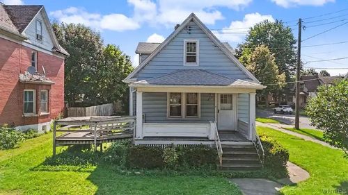 457 27th St, Niagara Falls, NY, 14303-1951 | Card Image