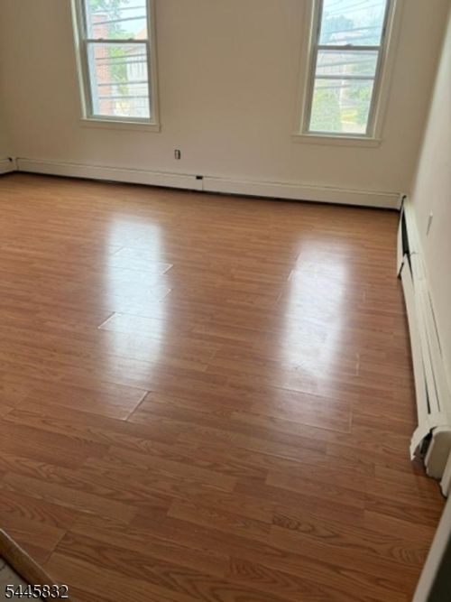 40 Harrison Ave, West Orange, NJ, 07052-5924 | Card Image