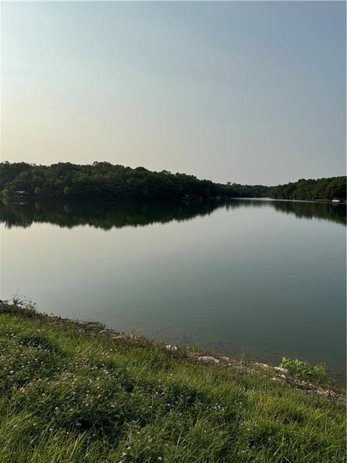 50 Ne Lakeside Dr, Lacygne, KS, 66040 | Card Image