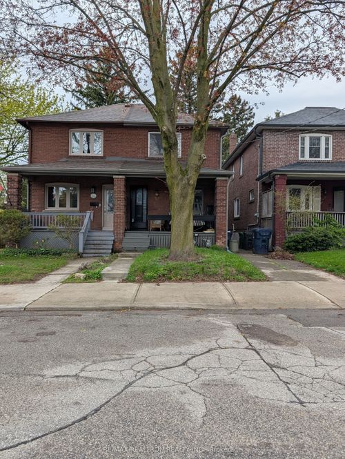 18 Thurston Road, Toronto, ON, M4S2V7 | Card Image