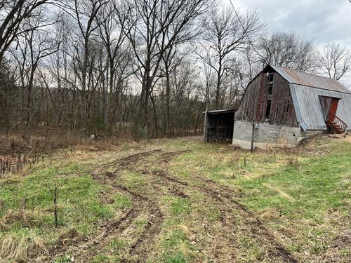 906 Comer Rd, Lascassas, TN, 37085-5190 | Card Image