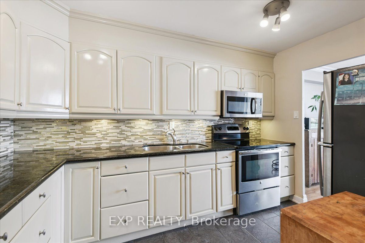 Residential in Toronto W09 2