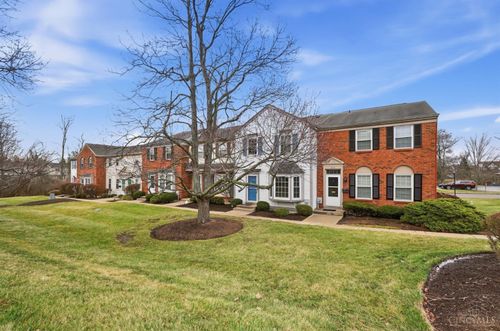 3424 Sunbury Ln, Cincinnati, OH, 45251 | Card Image