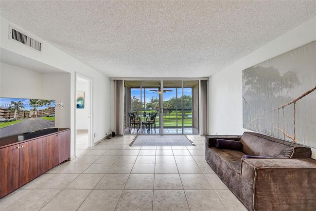 APT-304 - 1911 Sabal Palm Dr, Condo with 2 bedrooms, 2 bathrooms and null parking in Davie FL | Image 11