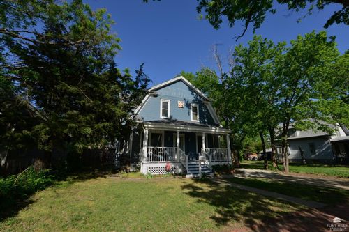 215 N Penn Avenue, Salina, KS, 67401 | Card Image