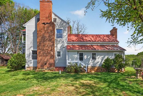 1086 Meadow Drive, Appomattox, VA, 24522 | Card Image