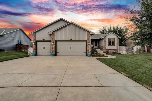 2109 E Sunset St, Goddard, KS, 67052-8610 | Card Image