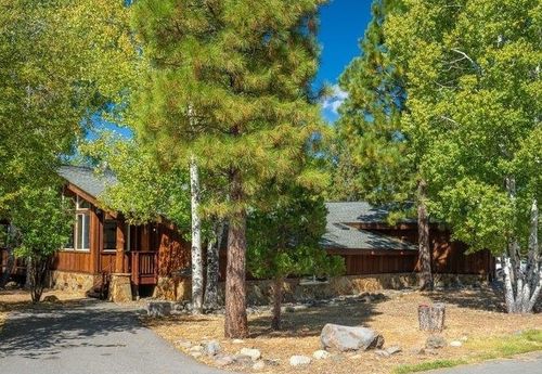 10296 Evensham Pl, Truckee, CA, 96161-1508 | Card Image