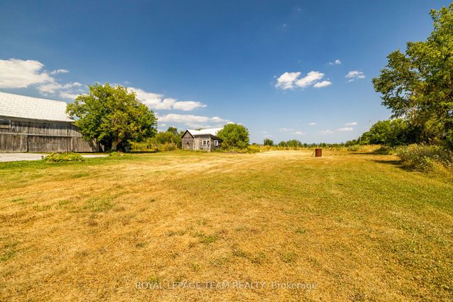 2106 Dunrobin Rd, House other with 3 bedrooms, 2 bathrooms and 8 parking in Dunrobin ON | Image 33