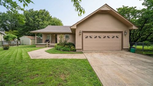 425 S Boston Avenue, Ketchum, OK, 74349 | Card Image