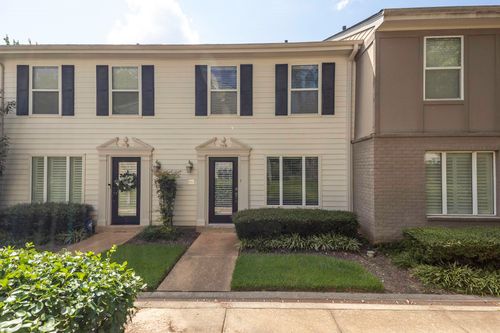 2256 W Germantown Sq, Germantown, TN, 38138-4800 | Card Image