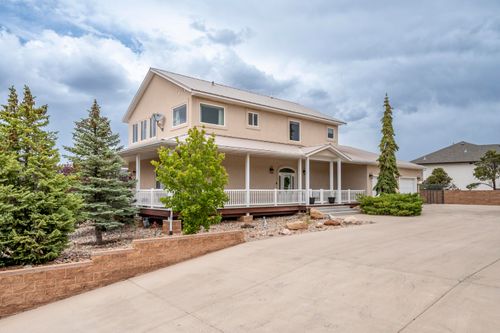 2358 Stout Rdg, Duck Creek Village, UT, 84762 | Card Image