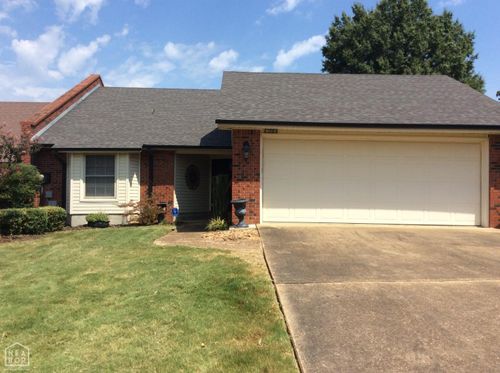 110 Briarcrest Ct, Jonesboro, AR, 72401-5944 | Card Image