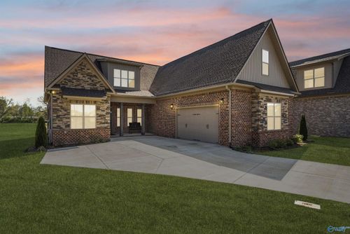 17920 Longleaf Dr, Athens, AL, 35611-7376 | Card Image