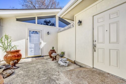 8310 Hastings, San Antonio, TX, 78239-2833 | Card Image